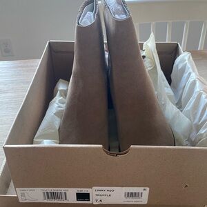 Brand new, never worn Dolce Vita Lindy H2O booties in size 7.5